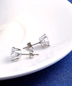 Alternative view of Boucle d'oreille homme diamant