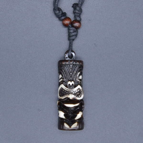 Collier tiki homme