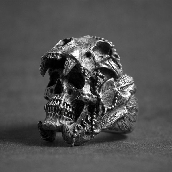 Bague avec crane indien