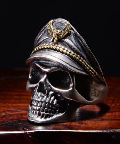 Bague avec tete de mort allemande