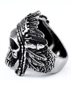 Bague avec tete de mort indien couleur argent