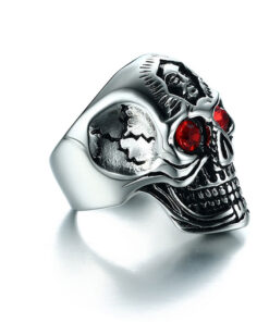Bague avec tete de mort yeux rouge