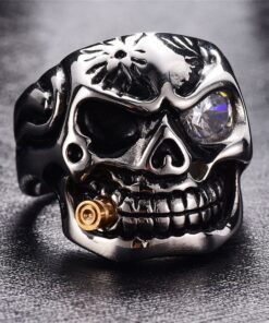 Bague tete de mort avec cigare blanche