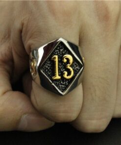 Bague tete de mort biker chiffre 13