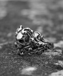 Bague tete de mort de paris