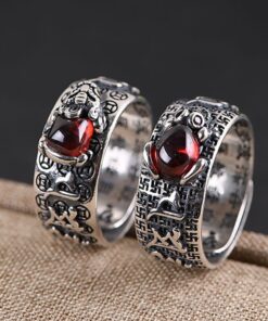 Bague en argent tibetaine