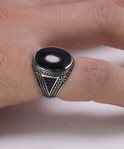 Bague homme avec une grosse pierre
