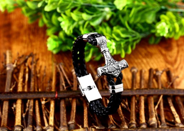 bracelet de viking avec tresses en cuir